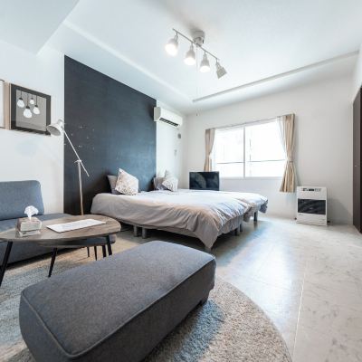 One-Bedroom Apartment Yellow Promo Code