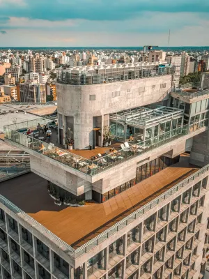 Grand Brizo la Plata Hotéis em 