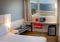 Ibis Montevideo Rambla โรงแรมใน