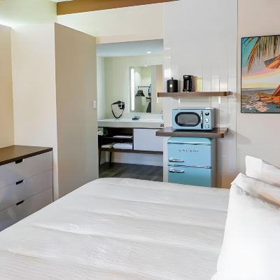 King Studio Golden Host Resort Sarasota Promo Code
