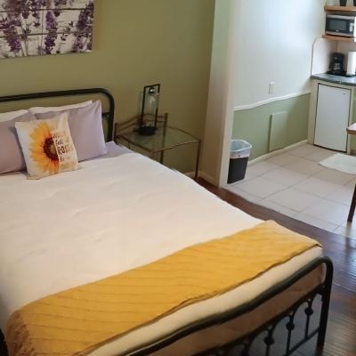Queen Room With Kitchen Trees Motel Promo Code