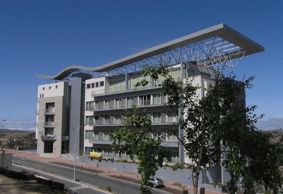 Hotel Versatile, Exterior, Hotel Exterior