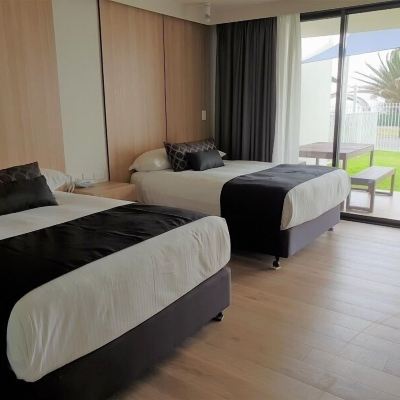 Courtyard Twin Double Ocean Front Motel Promo Code