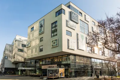 AC Hotel Bratislava Old Town Hotel di 