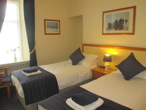 Caledonia Guest House Twin Room With Shower