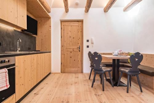 高级一卧室带阳台公寓