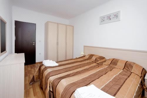 带阳台的一卧室城景公寓