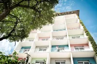 Hotel Daniel Graz - Smart Luxury Near City Centre Hotel di 