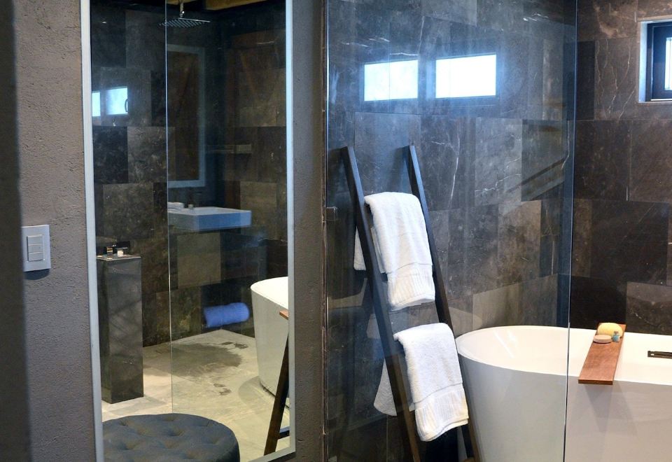 Hacienda Los PicachosGrand Chalet, 1 King Bed