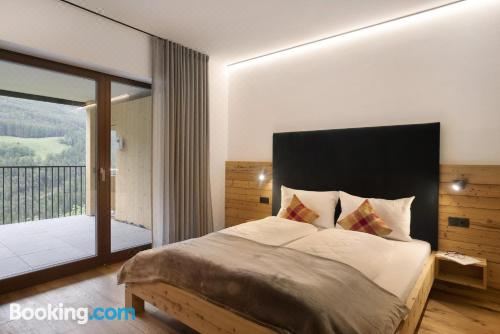 高级一卧室带阳台公寓