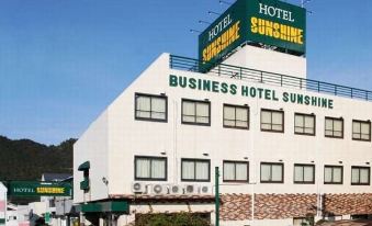 Sunshine Hotel - Housity