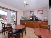 Canadas Best Value Inn and Suites Vernon โรงแรมในเวอร์นอน