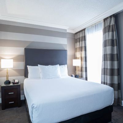 標準套房， 1 張大床和 1 張梳化床， 廚房 桑德曼標誌米西索加酒店優惠