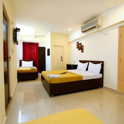 Standard Triple Room with Air Conditioner
