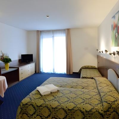 Family Room Arco Smart Hotel Promo Code