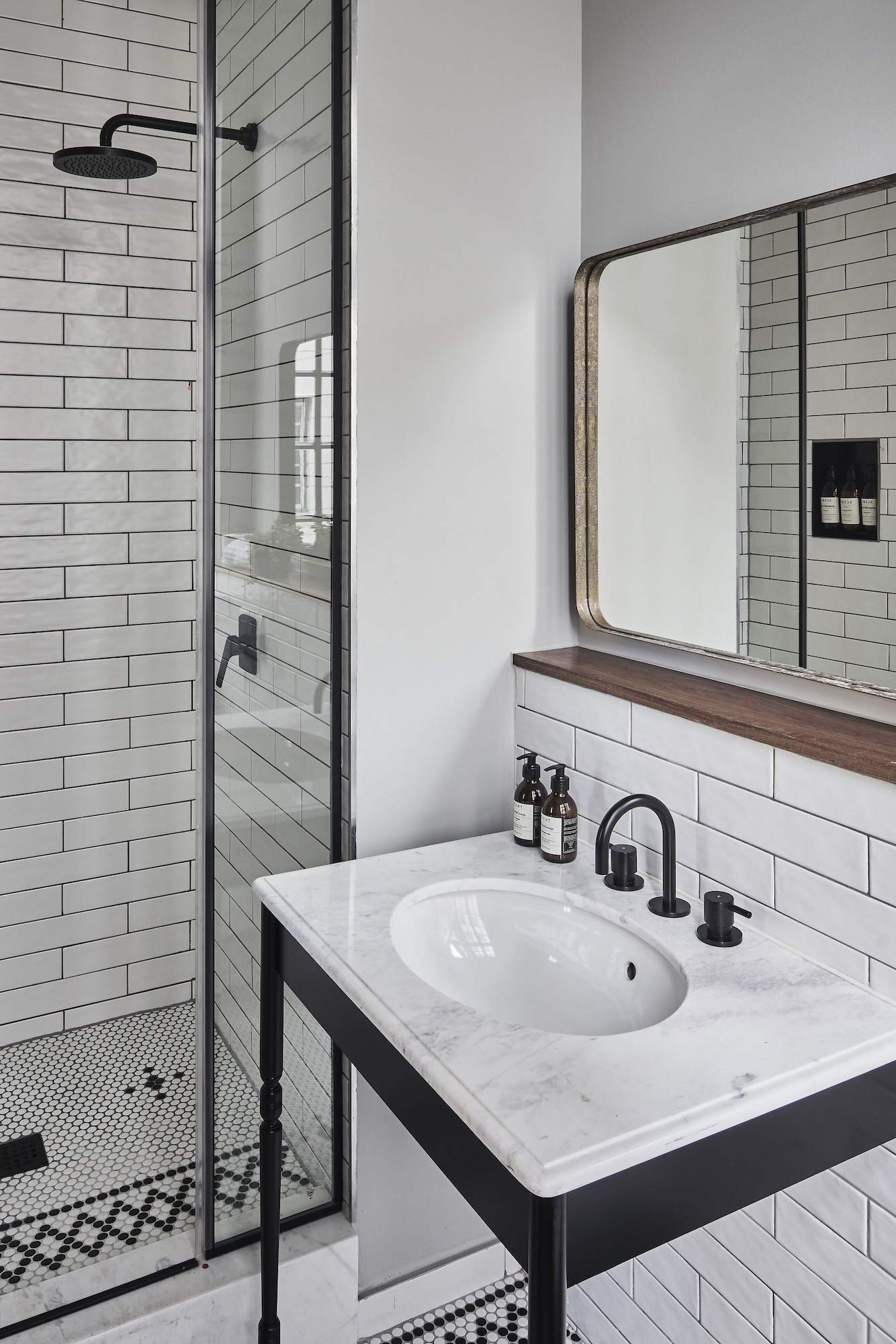 标准特大床房带城景