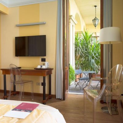 Superior Double Room with Terrace Hotel Gran Duca di York Promo Code