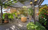 A Vista Villa Couples Retreat