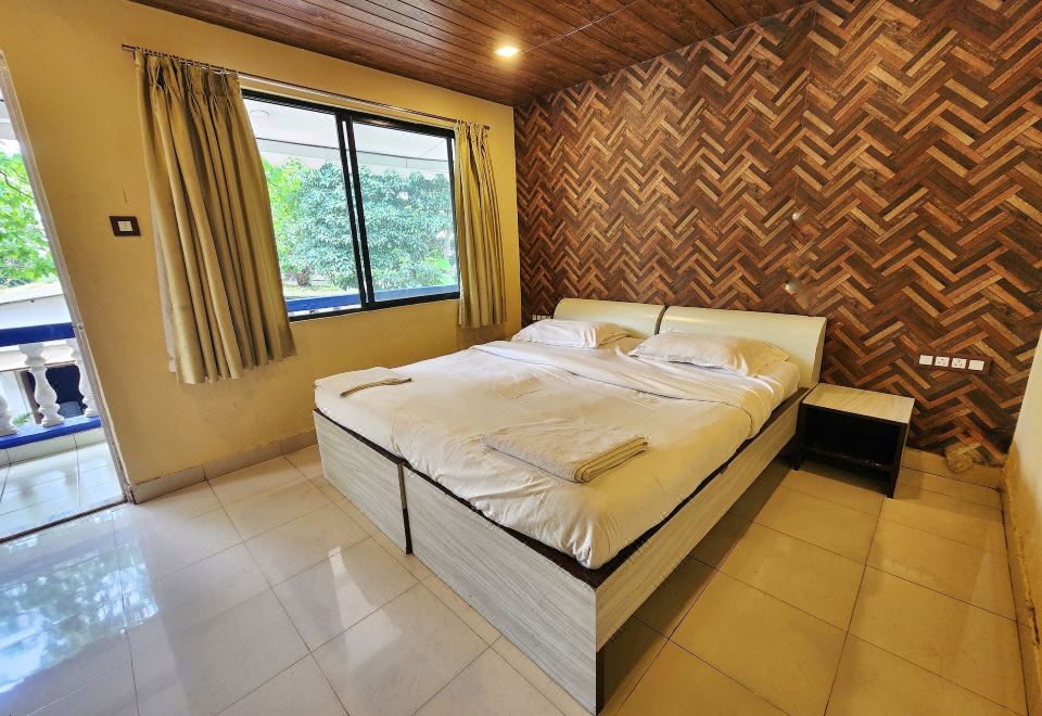 豪华客房， 无空调的