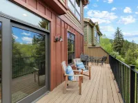 Eagle-Vail Townhome w/ Private Spa! - Minutes from Vail and Beaver Creek! Hotele w: Eagle-Vail