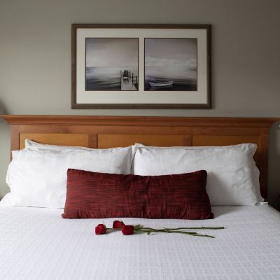 Suite, 2 Bedrooms, Accessible Bathtub (River Front Lower Floors) Rivertide Suites Promo Code