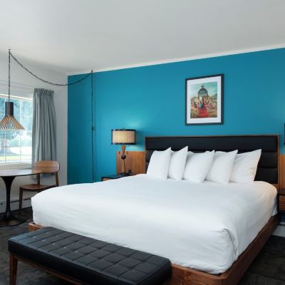 Standard King Room The Sapphire Motel Promo Code