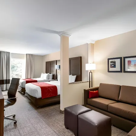 Comfort Suites Fishkill Near Interstate 84 Отели в г. Фишкилл