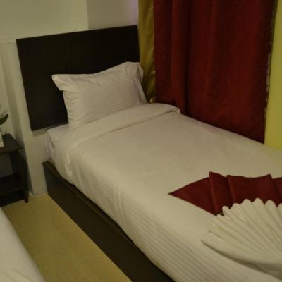 Bilik Deluxe Kupon DR Hotel