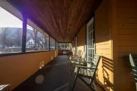The Woodbine Inn