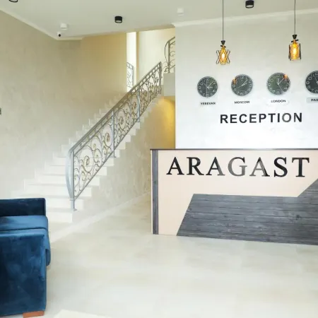 Aragast Hotel Отели в г. Севан
