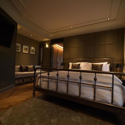 Standard Room Hotel Verdigris Promo Code