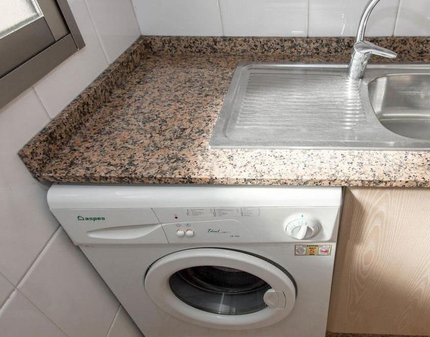 公寓， 三卧室 （5名成人 + 1名小童）