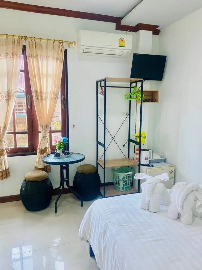 Budget Double Room with Air Con (No Hot Water)