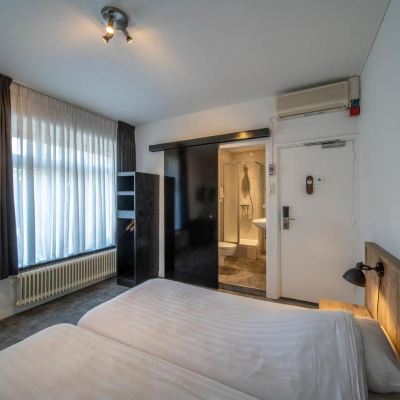 Deluxe Double Room, 2 Twin Beds Hotel Restaurant St. Lambert Promo Code