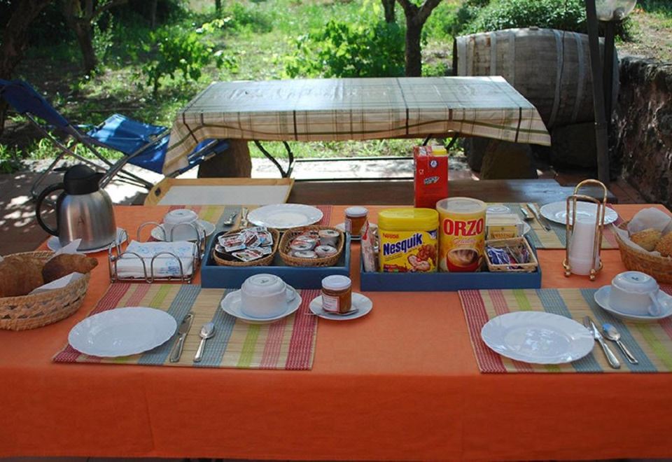 双人或双床房享有园景