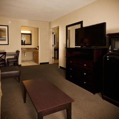 Deluxe Suite Grand Texan Hotel and Convention Center Promo Code