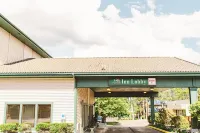 Lavissh Inn and Suites