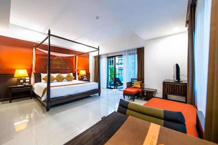 Grand Deluxe Room With Pool Access 1 King Bed Non Smoking