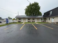 Perth Plaza Inn & Suites Hotels in Lanark County