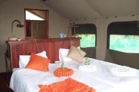Nkasa Lupala Tented Lodge Hotel di 
