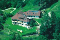 Biolandhaus Arche Hotels in 