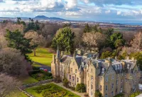 Carberry Tower Mansion House and Estate Hotele w: 