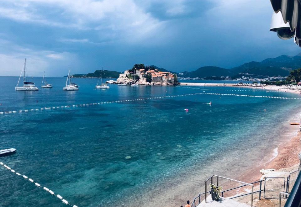 一卧室公寓，设有梳化床