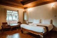 Tak Andaman Hotel