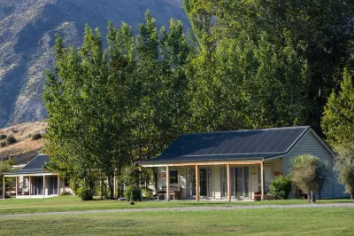 Cottages at Kinross Hotels in 