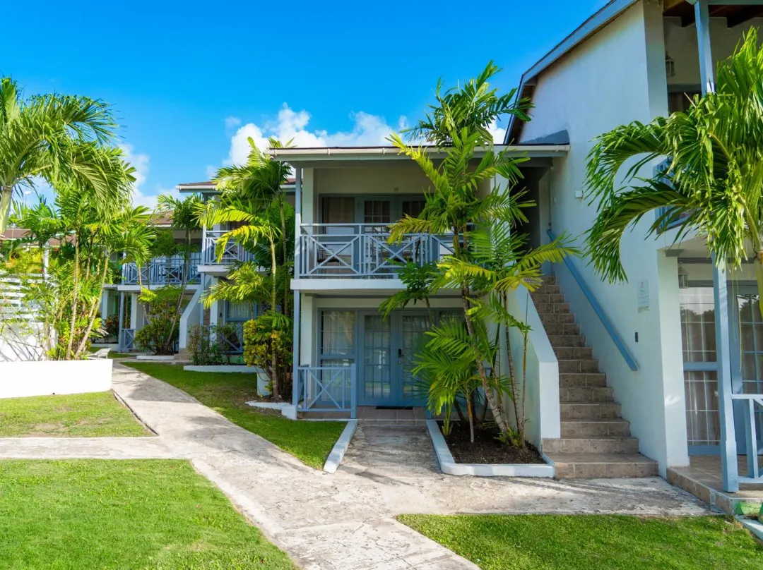 Sunset Lane Apartment Hotel - Barbados