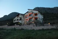 Almini Apartments Hotels in 