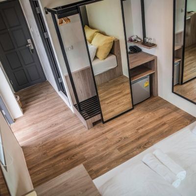 Double Room with Balcony Jam Hostel Bangkok Promo Code