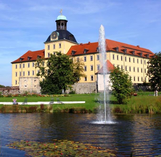 Hotel Maximilian - Housity