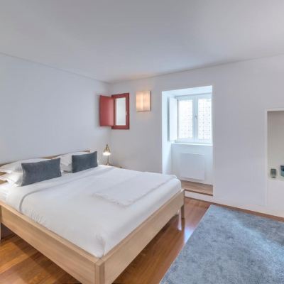 Premium Apartment, 1 Queen Bed, River View Oporto Street Aldas Promo Code
